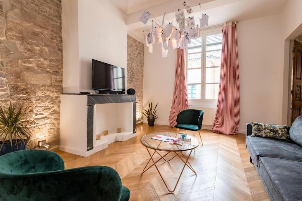 Apartamento Harmonie Nimes Exterior foto
