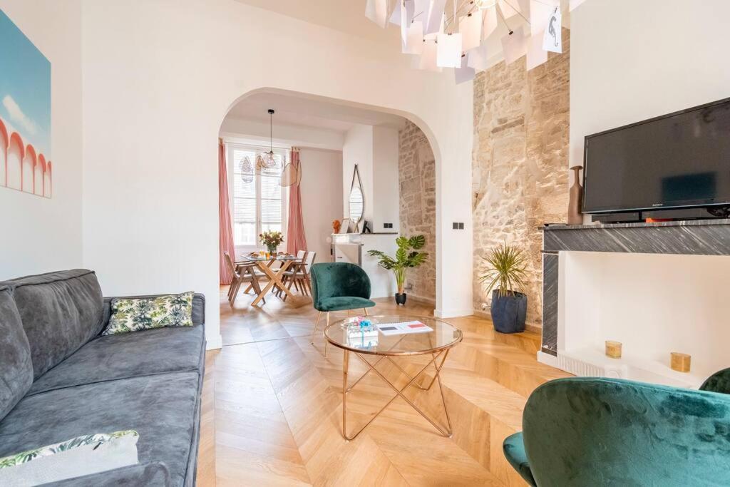 Apartamento Harmonie Nimes Exterior foto