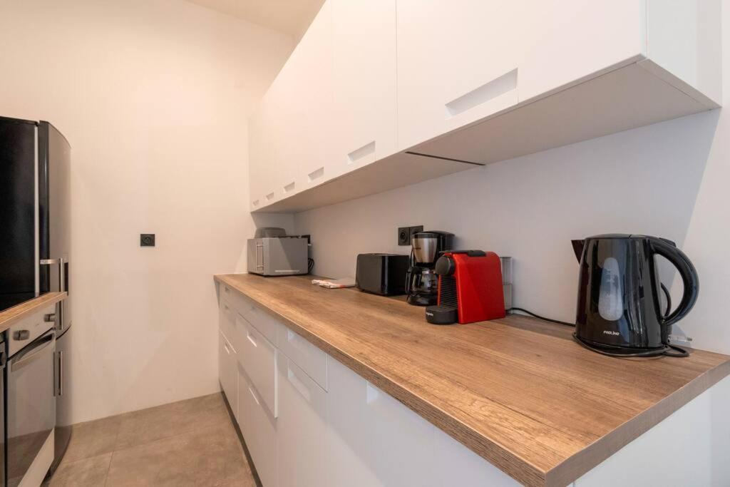 Apartamento Harmonie Nimes Exterior foto